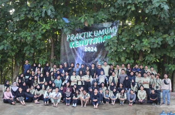 Read more about the article Kembangkan Potensi Keilmuan dan Keteramplian di Bidang Kehutanan, Program Studi Rekayasa Kehutanan Institut Teknologi Sumatera Kembali Melakukan Praktik Umum Kehutanan (PUK).